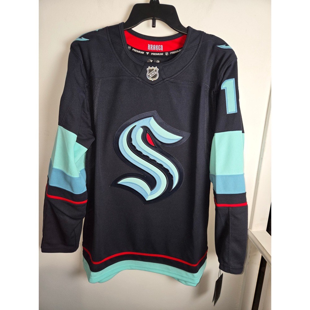 Seattle Kraken Brandon Tanev Fanatics Premium Jersey Mens 44 (XS)